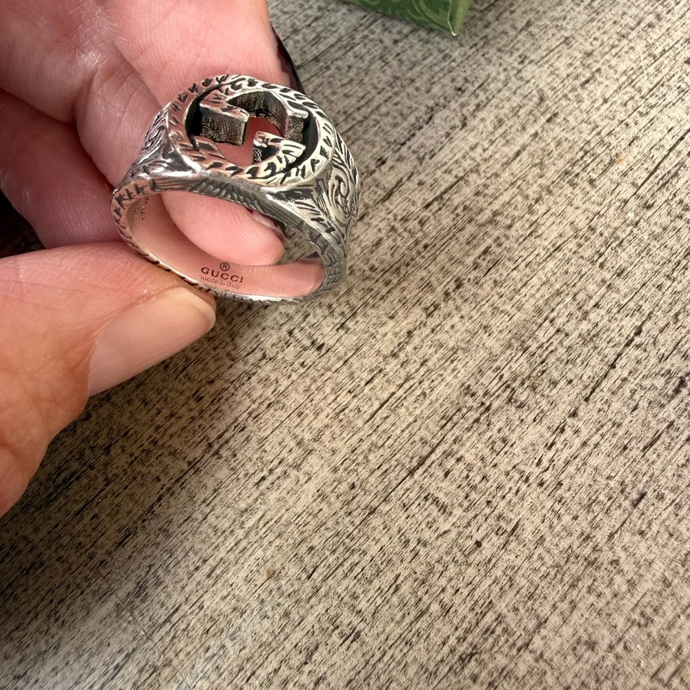 Gucci Men's Interlocking GG Sterling Silver Paisley Ring 8 - Picture 2 of 4